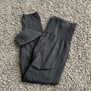 Gymshark Apex Leggings - Grey - Size Medium